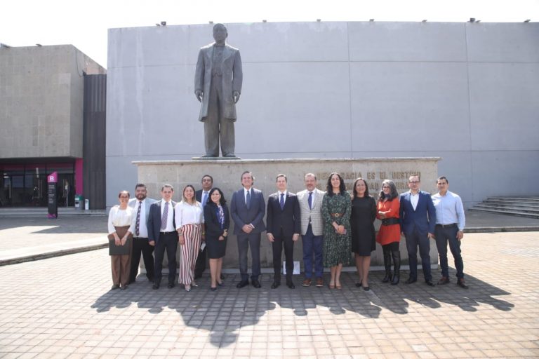 Presentación del Protocolo de Atención a Petición de la Oficialía Electoral que formalizan el Instituto Nacional Electoral y el Colegio Nacional del Notariado Mexicano.