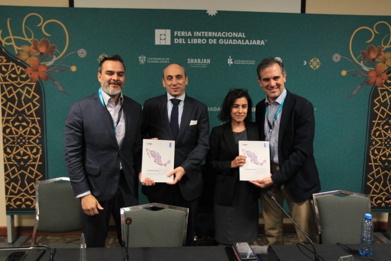 Presentación del Informe País 2020. en el marco de la Feria Internacional del Libro de Guadalajara.