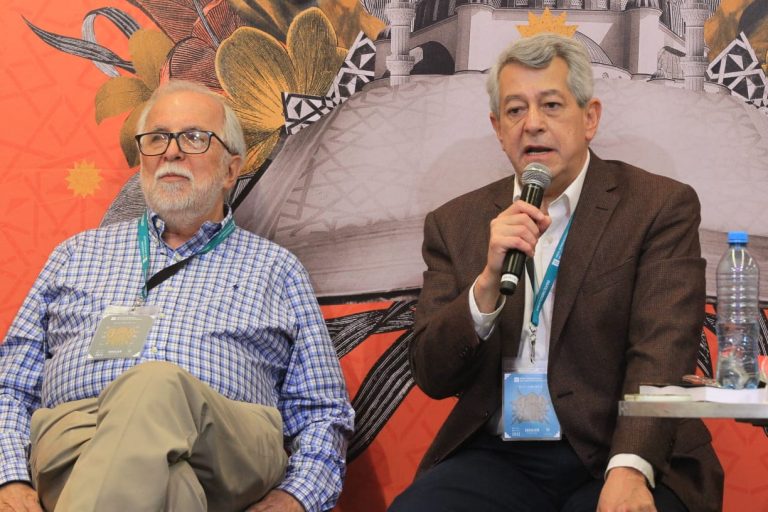 Javier Garciadiego UNAM y Mauricio Merino Politólogo.