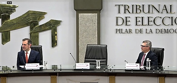 Entrega del Premio Cátedra de la Democracia al Instituto Nacional Electoral de México.