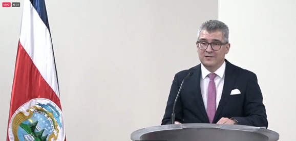 Hugo Picado León, Director del Instituto de Formación y Estudios en Democracia