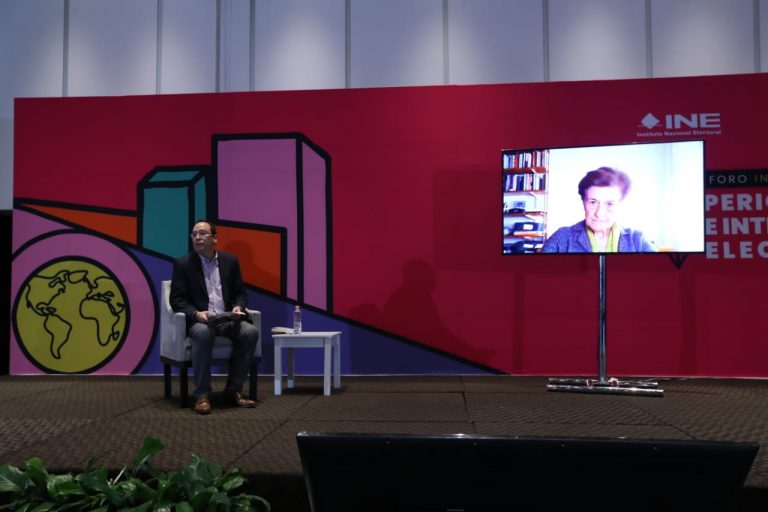 Conferencia Magistral "Ética y Periodismo"