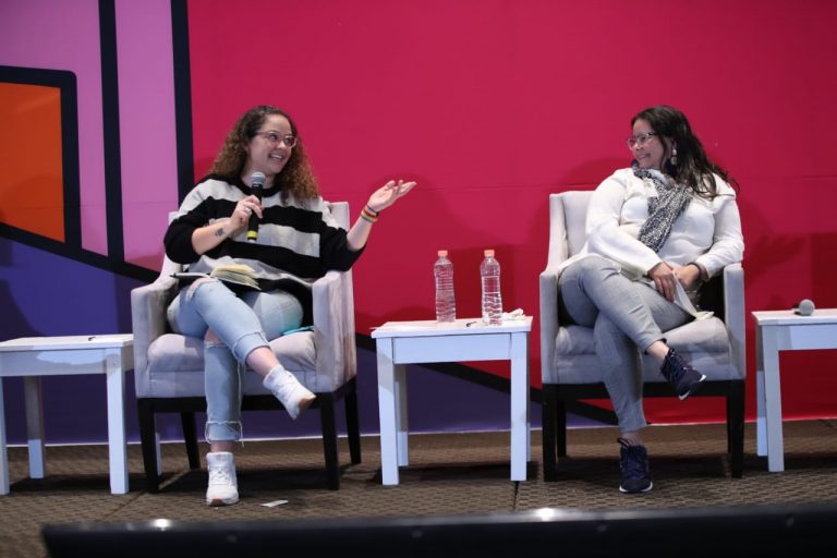 Mesa. "Verificación de información, una nueva forma de hacer periodismo "