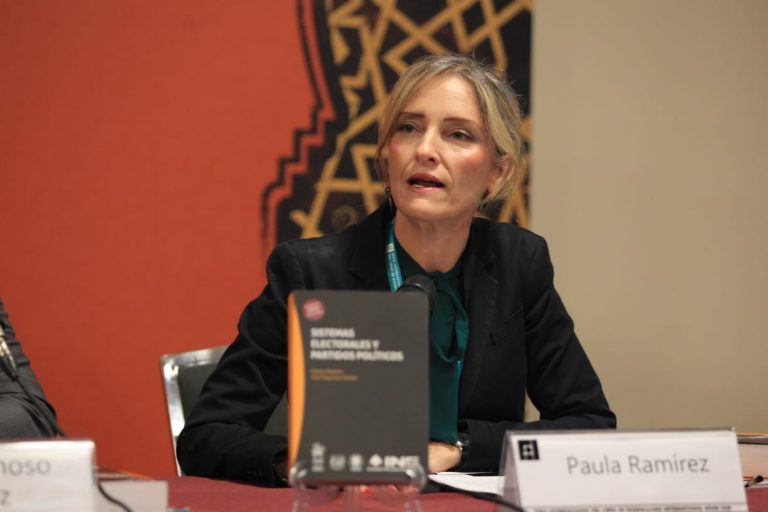 Paula Ramírez, Moderadora.