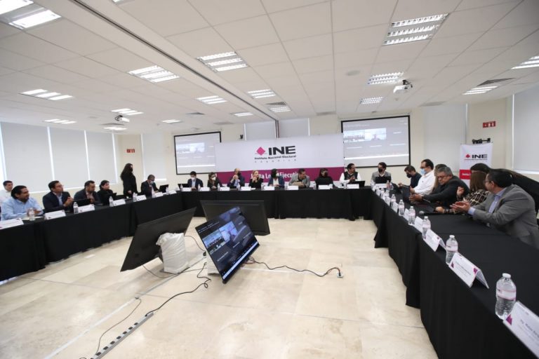 Reunión con la estructura del INE en el estado de Coahuila.