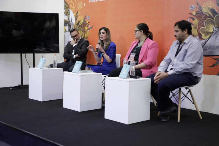 Presentación de la obra institucional Glosario contra la desinformación.