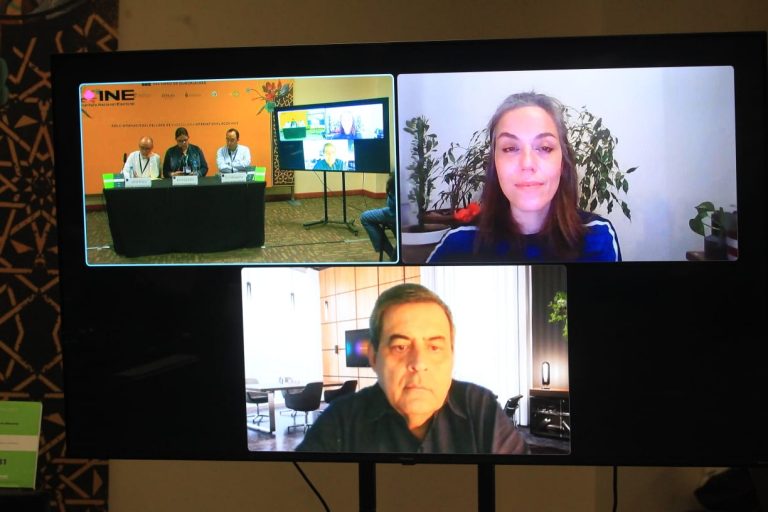 Presentación de las obras editoriales "Democracia y laicidad" y Democracia y Redes Soiciales.