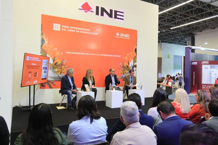 Presentación del libroDemocracia mexicana: Retos de la participación y los derechos"