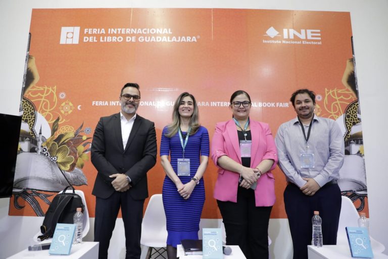 Presentación de la obra institucional Glosario contra la desinformación.