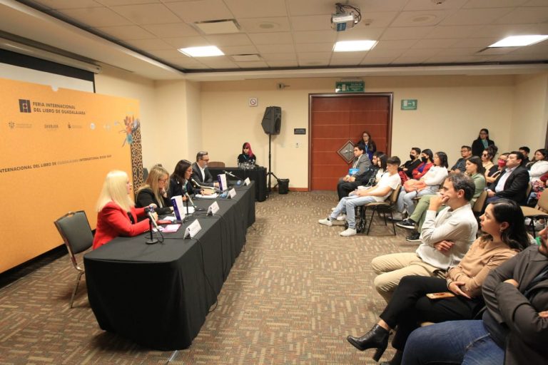 Presentación de la obra “La construcción de democracias paritarias en América Latina. Régimen electoral de género, actores críticos y representación descriptiva de las mujeres (1990-2022)”.