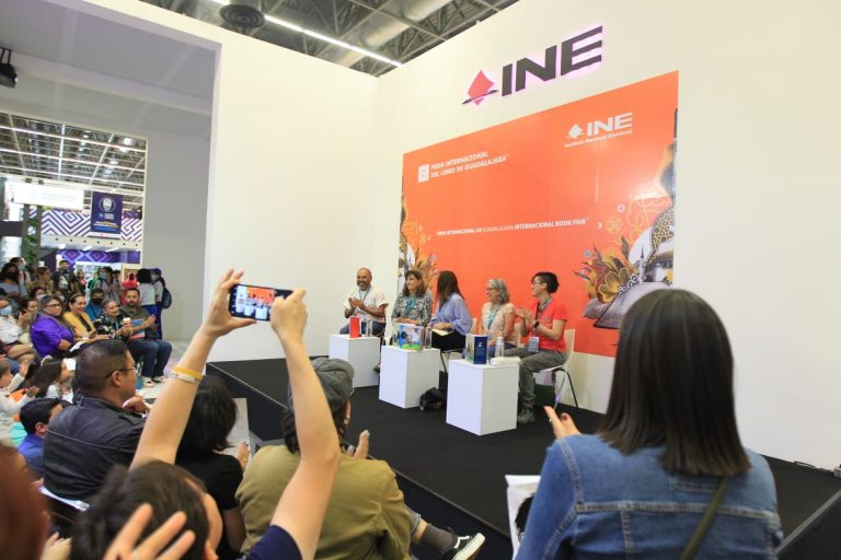 Presentación editorial Colección del Árbol.