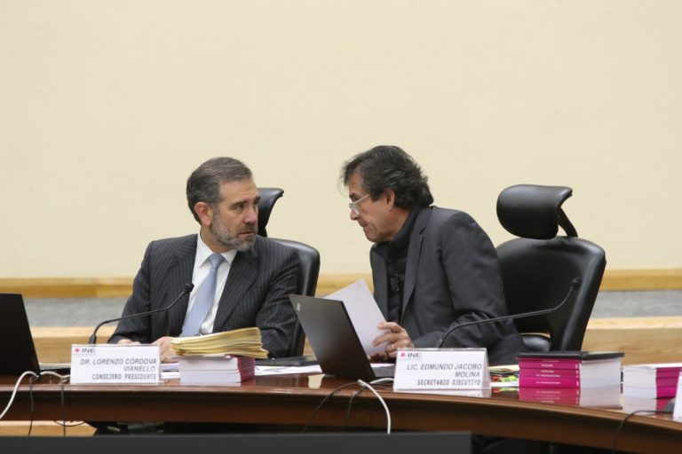 Lorenzo Córdova Vianello Consejero Presidente y Edmundo Jacobo Molina Secretario Ejecutivo.