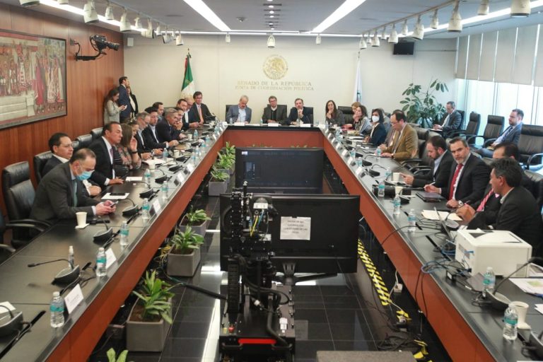 Reunión INE-Senado de la República para analizar implicaciones del Plan B de la reforma electoral