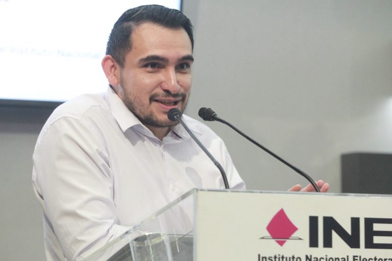 Luis Alfredo Brambila Soto, Ganador del segundo lugar.