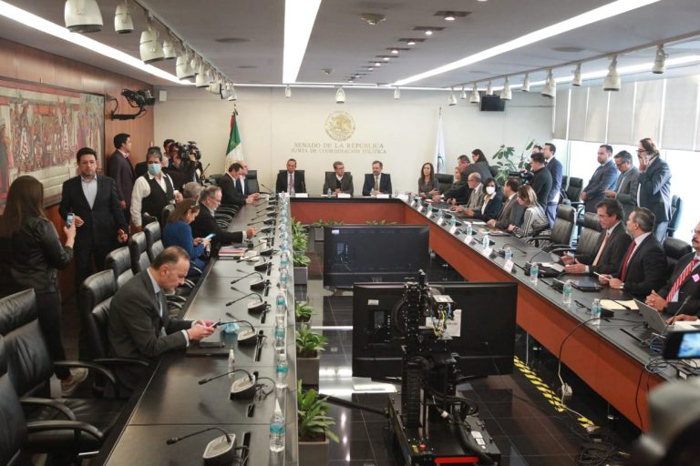 Reunión INE-Senado de la República para analizar implicaciones del Plan B de la reforma electoral