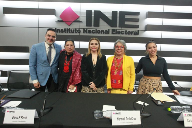 Acto de premiación del Concurso Nacional “Tejiendo redes ciudadanas por juventudes diversas”.