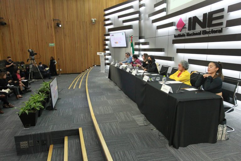 Acto de premiación del Concurso Nacional “Tejiendo redes ciudadanas por juventudes diversas”.