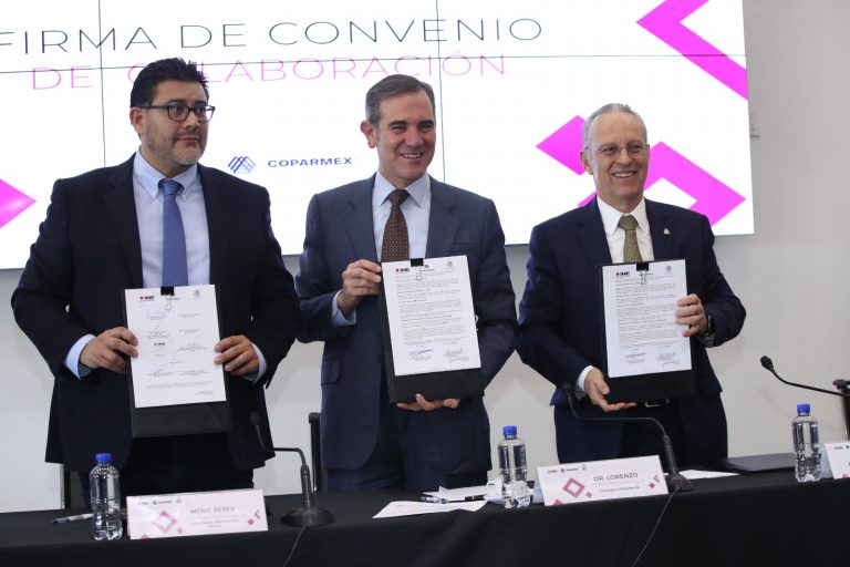 Firma de convenio de colaboración para fortalecer la cultura cívica INE-COPARMEX-TEPJF.