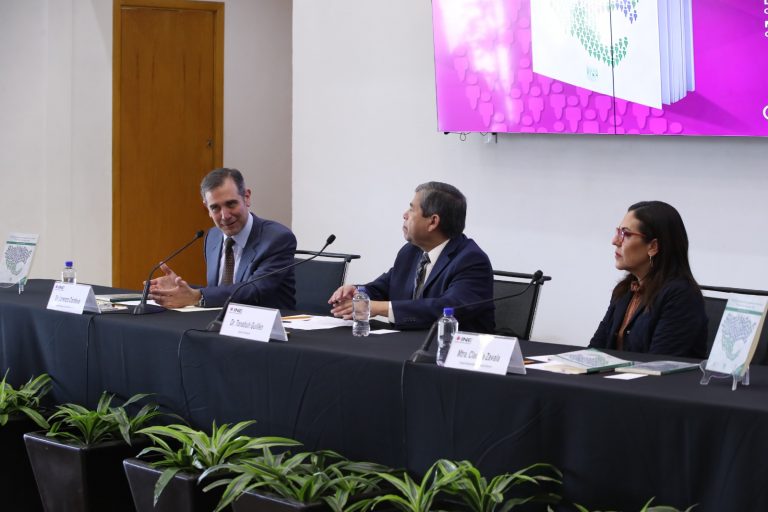 Presentación del libro "México, nación transterritorial, El desafío del siglo XXI".