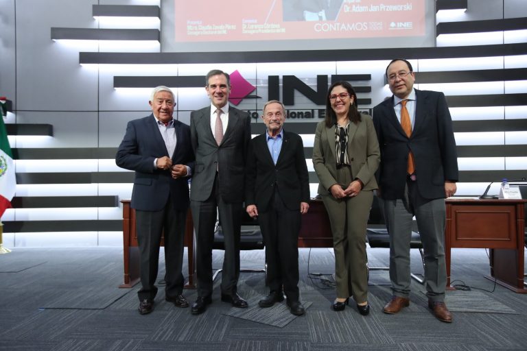 Conferencia Magistral Estacional de Primavera 2023 “Declive y Erosión de la Democracia”