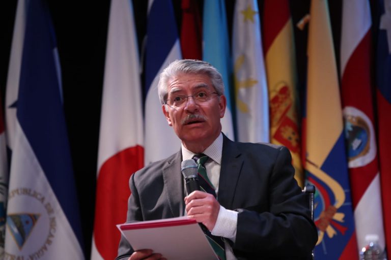 Arturo Sánchez Gutiérrez, Profesor e Investigador de la Escuela de Ciencias Sociales y de Gobierno del Tecnológico de Monterrey.