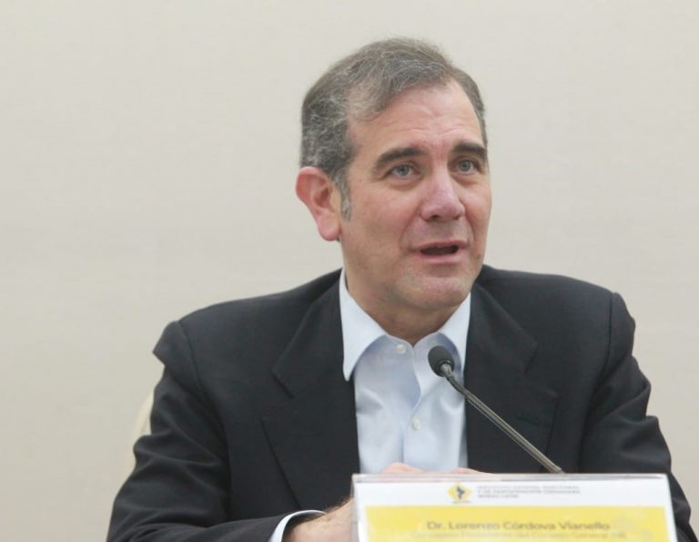 Lorenzo Córdova Vianello, Consejero Presidente del INE en la Firma del Convenio General de Apoyo y Colaboración para el Fomento de la Cultura Cívica Democrática en el Estado de Nuevo León.