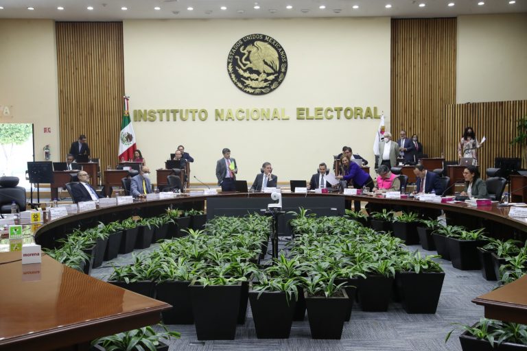 Sesión Extraordinaria el Consejo General.