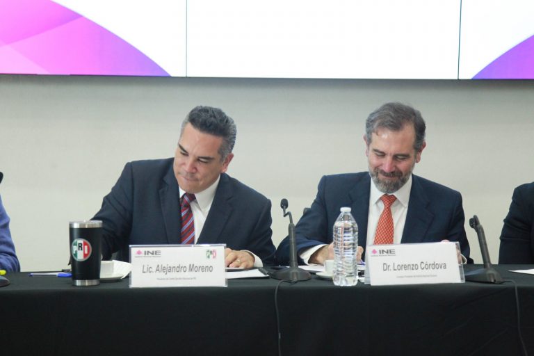 Firma de convenio de colaboración INE-PRI,  para utilizar la aplicación digital remota de afiliación de militante