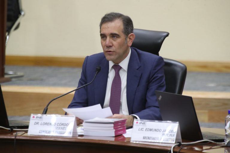 Lorenzo Córdova Vianello, Consejero Presidente.