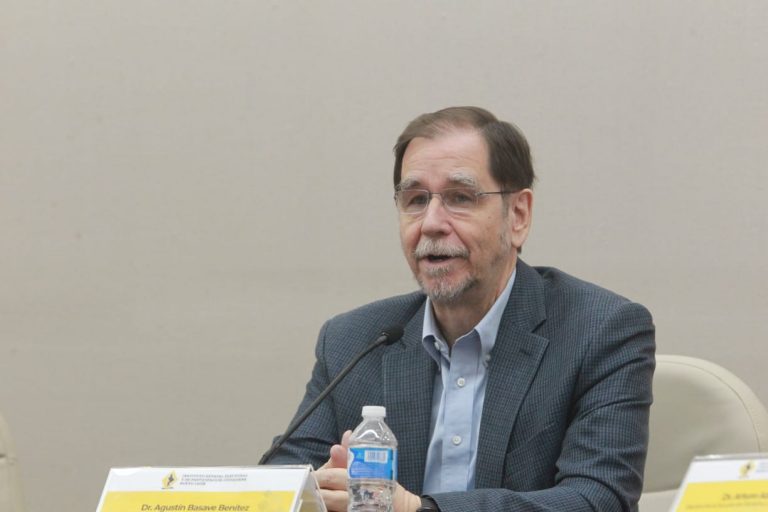 Agustín Basave Benítez, Director del Instituto de Estudios Políticos de la UDEM.