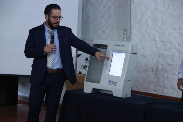 Presentación Urna Electrónica