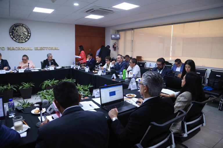 Primera sesión de la Junta General Ejecutiva del INE.