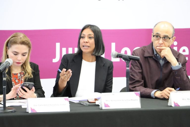 Carla Humphrey Jordan, Norma de La Cruz Magaña y Martín Faz Mora Consejeras y Consejero Electorales.