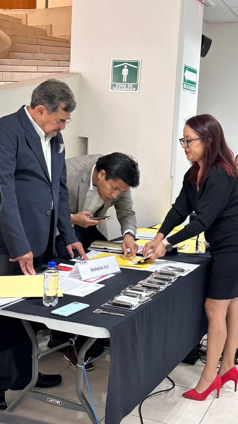 Inicio del voto por internet de los coahuilenses y mexiquenses radicados en el extranjero.