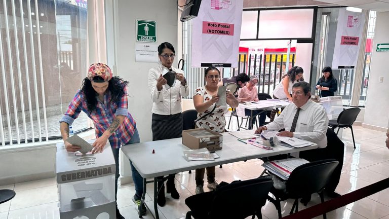 Preparación de las mesas, conteo de votos en el extranjero por internet de los estado de Coahuila y Estado de México