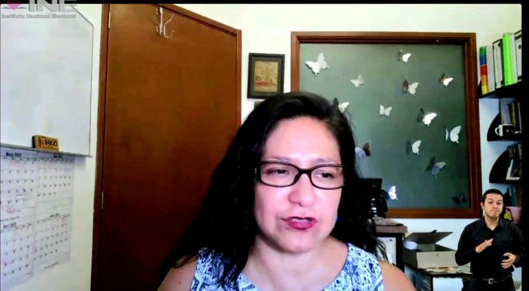 Ma. Aidé Hernández García, Autora.