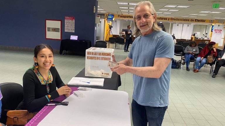 Voto presencial con sedes consulares.