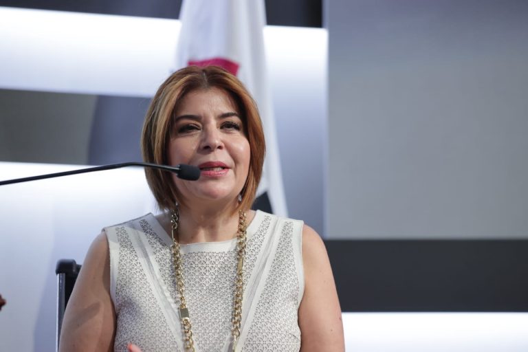 Aurora Aguilar Rodríguez, Colectivo 50 +1.