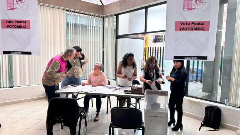 Preparación de las mesas, conteo de votos en el extranjero por internet de los estado de Coahuila y Estado de México