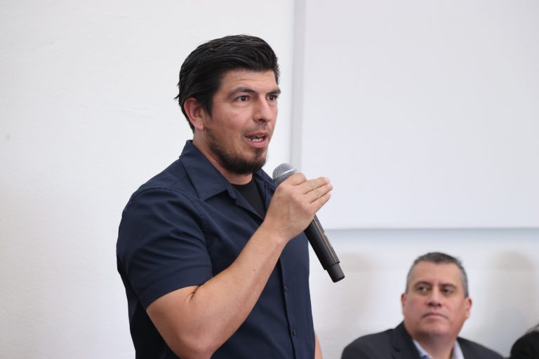 Encuentro entre el INE y Jóvenes Dreamers.