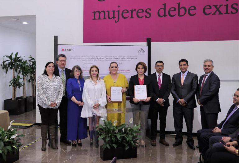Firma del Convenio Interinstitucional entre el INE y Talleres Gráficos de México.
