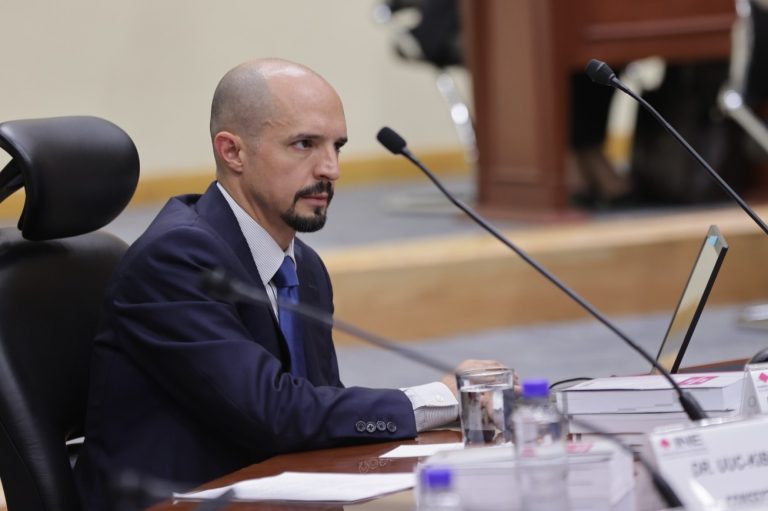 Arturo Castillo Loza, Consejero Electoral.