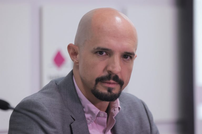 Arturo Castillo Loza, Consejero Electoral e integrante de la Comisión Temporal de Presupuesto.