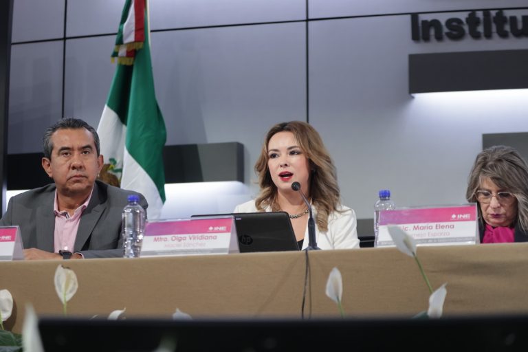 Firma de Convenio de Colaboración entre el INE y la AMFEMX, la ATERM, la AIEEF y la AMCEE, así como a la Presentación de la obra “Glosario Electoral”.