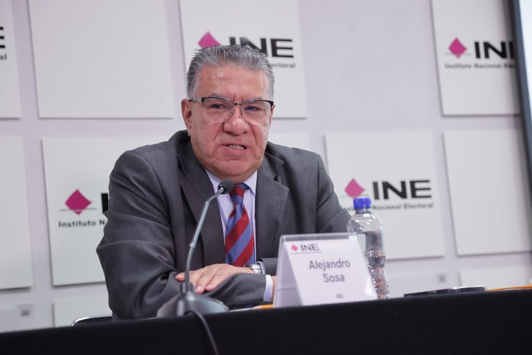 Alejandro Sosa Durán, Director Ejecutivo del Registro Federal de Electores y Comisión temporal del Voto de las y los Mexicanos Residentes en el Extranjero.