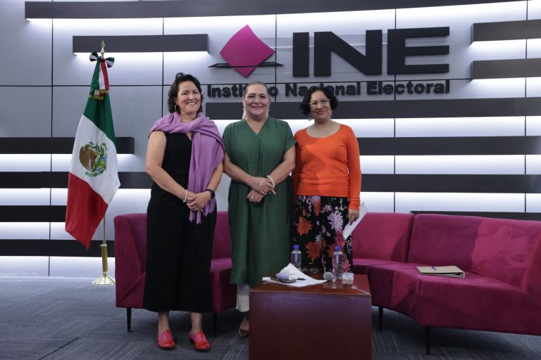 Conferencia Magistral Estacional de Verano 2023 “La Democracia y el México de afuera”.