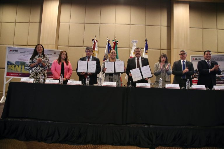 Firma de convenios de colaboración para el monitoreo de espacios que difunden noticias en precampañas y campañas del PEF 2023-2024.