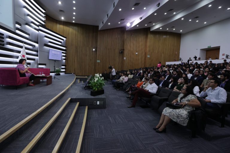 Conferencia Magistral Estacional de Verano 2023 “La Democracia y el México de afuera”.