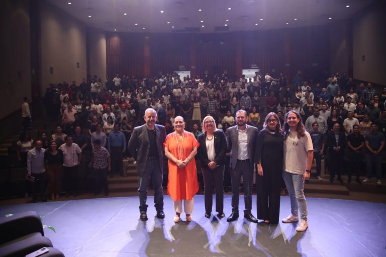 Foro Juventud y Democracia.