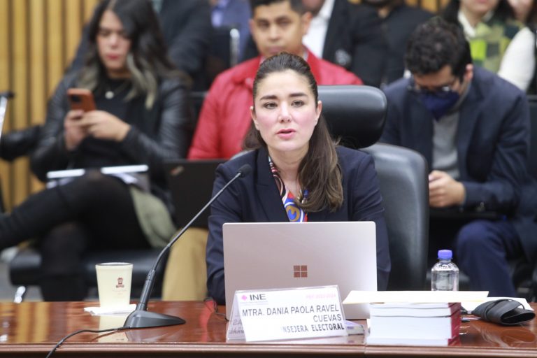 Dania Ravel Cuevas, Consejero Electoral.